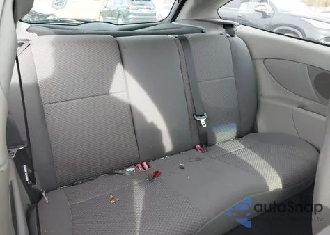 2005 Ford Focus Zx3 from USA, damaged, VIN 3FAFP31N75R146071